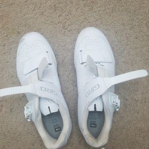 Giro cycling shoes